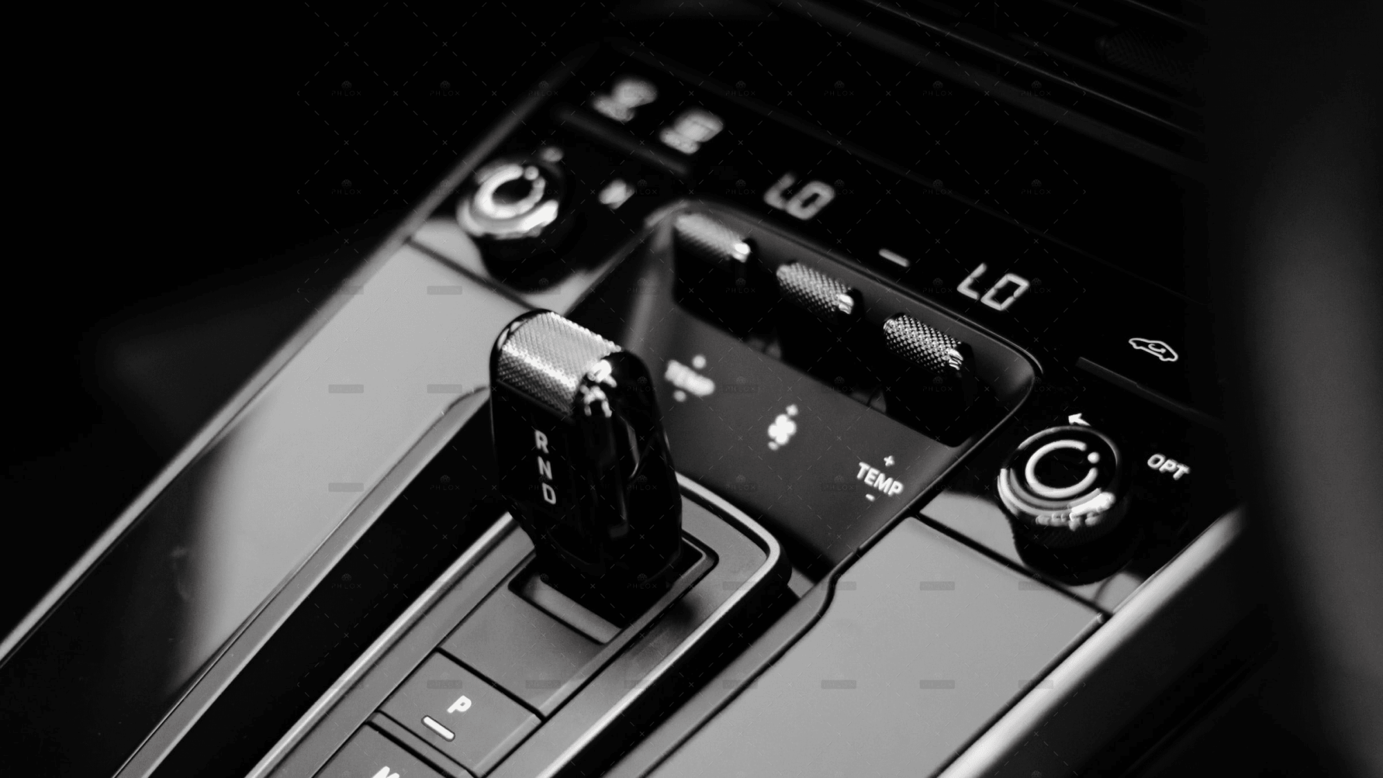 demo-attachment-1283-mark-chan-Zr40vngToD8-unsplash